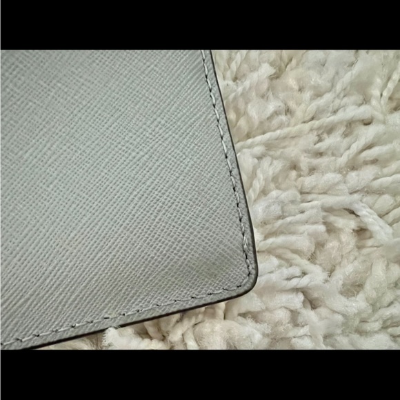 Michael Kors Wallet - Picture 6 of 11